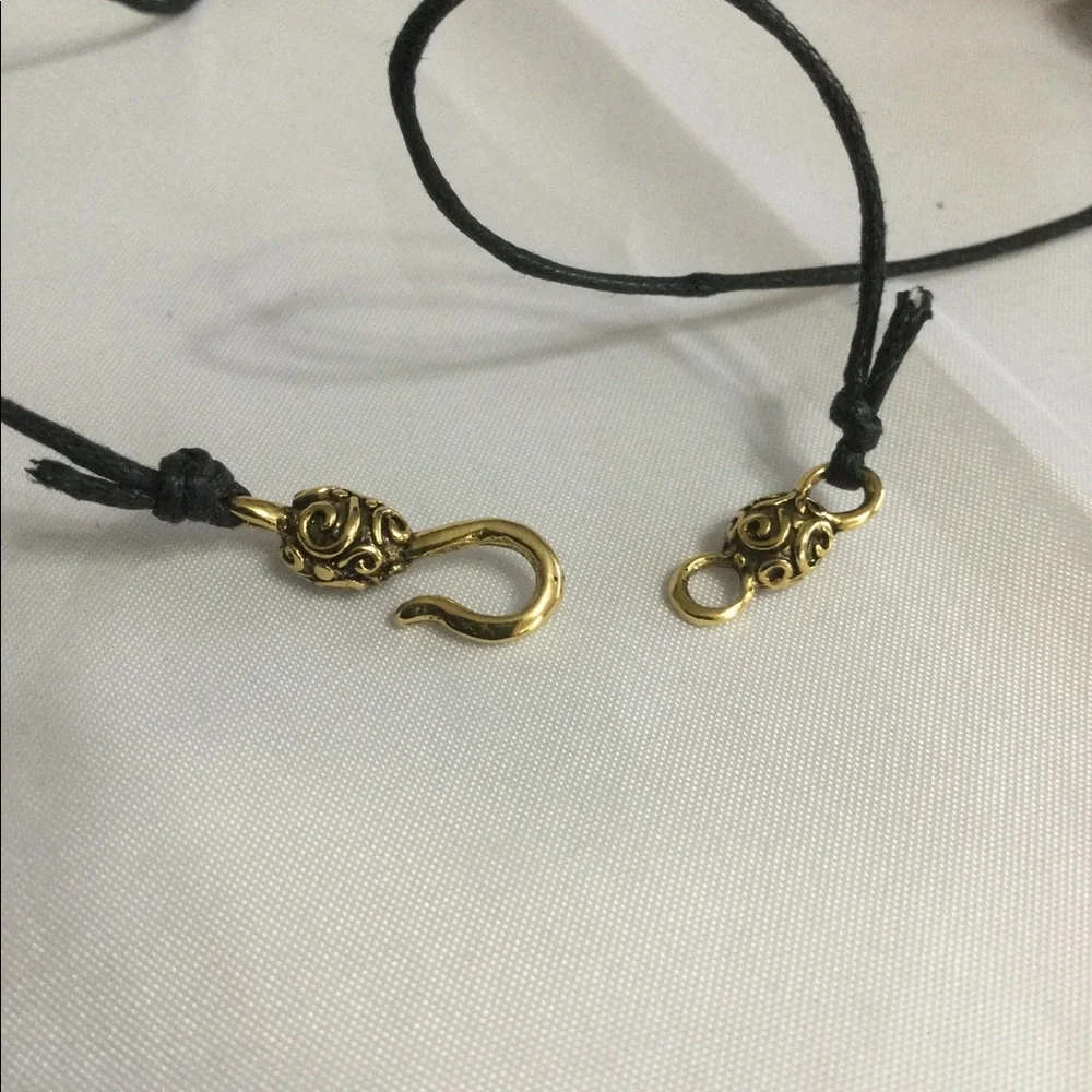 Vintage Red & Black Far East Hemp Cord Necklace with AGP Fasteners - Picture 4 of 7